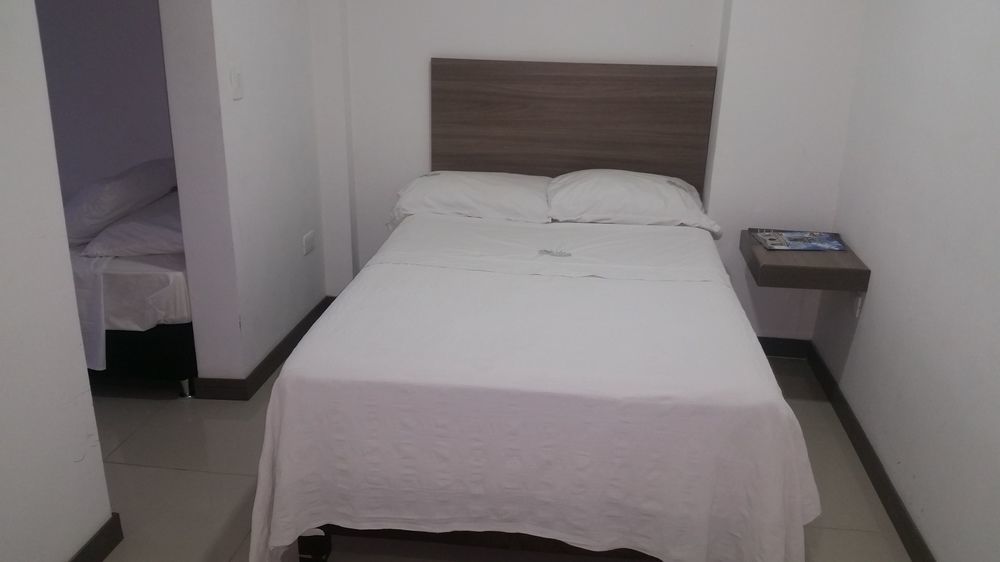 Ayenda 1129 Tierra Caliente Hotel Ibague Exterior photo